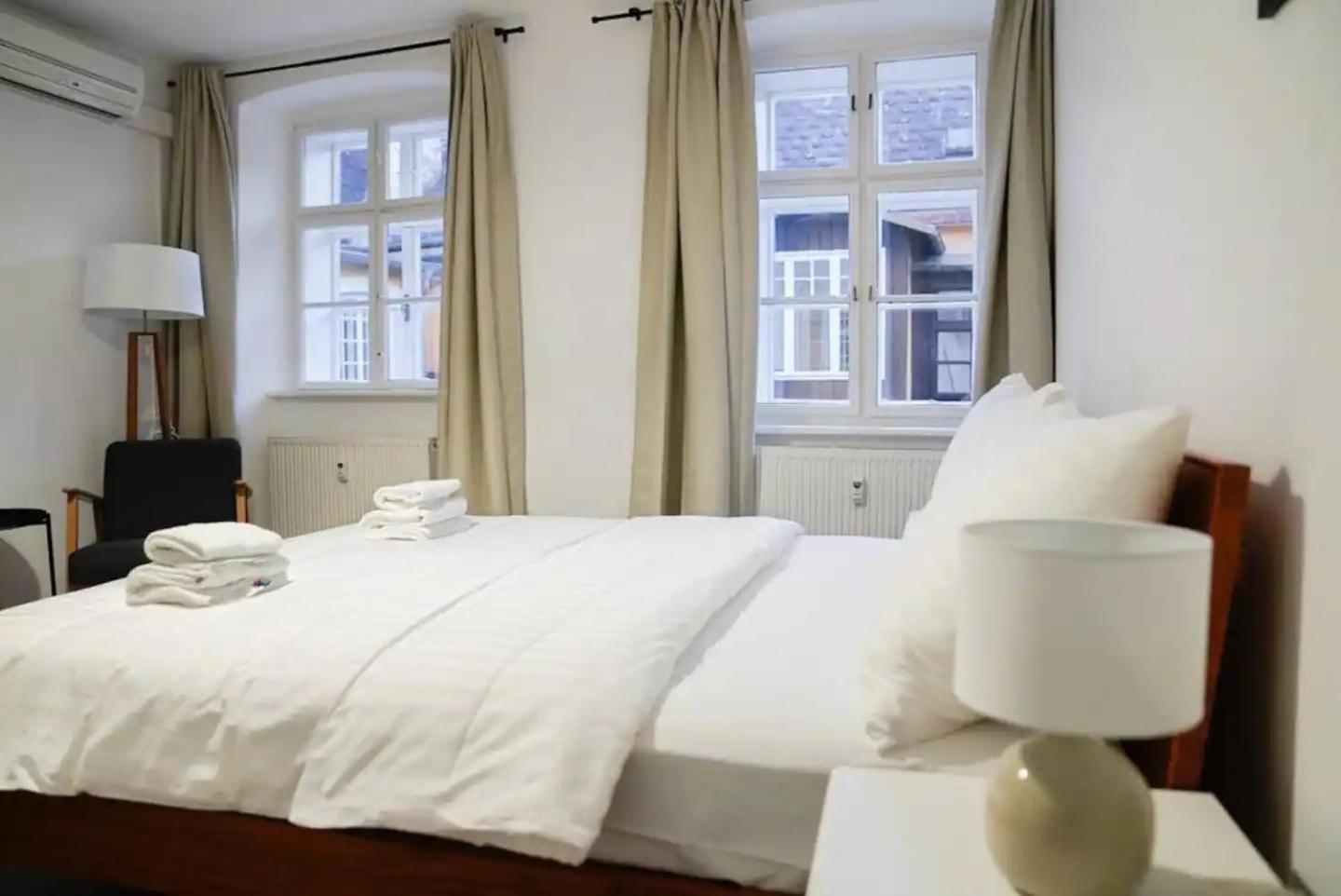 뫼들링 Authentic Austrian Flat In The South Of Vienna 아파트 외부 사진