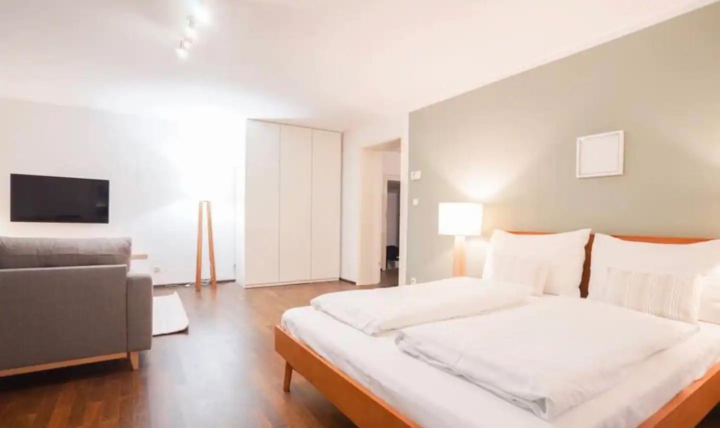 뫼들링 Authentic Austrian Flat In The South Of Vienna 아파트 외부 사진