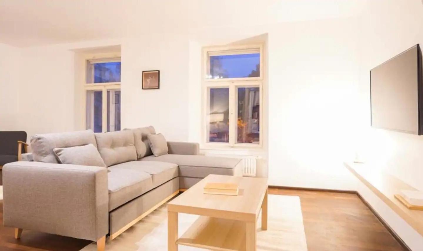 뫼들링 Authentic Austrian Flat In The South Of Vienna 아파트 외부 사진