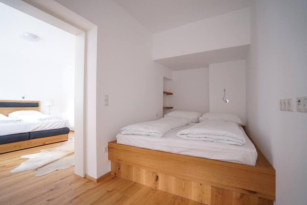 뫼들링 Authentic Austrian Flat In The South Of Vienna 아파트 외부 사진